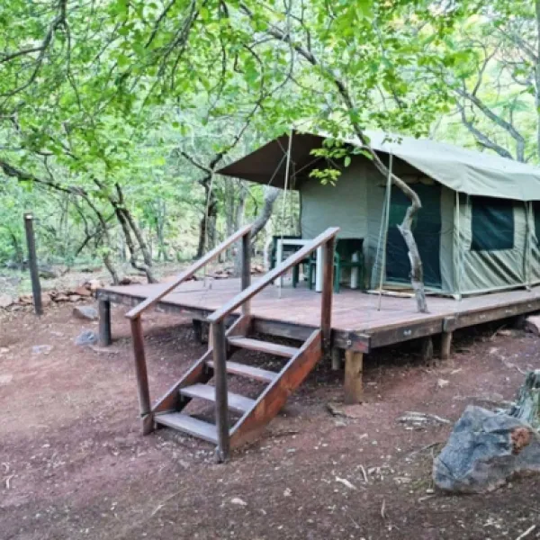bush-tent-at-waterfall-n11-hp2ks