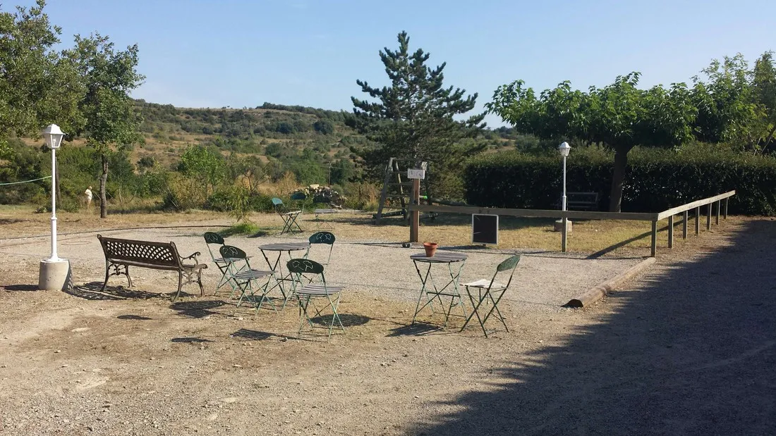 les-silhols-lagorce-ardegraveche-atxzz