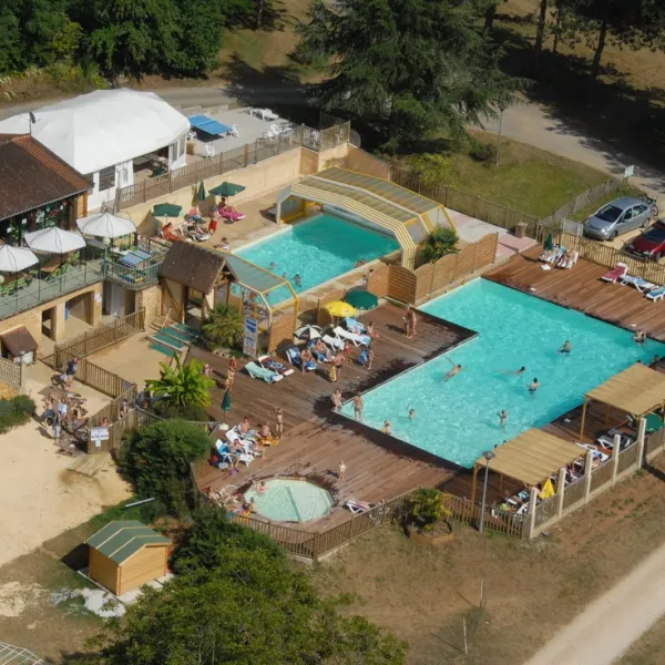 domaine-des-chenes-verts-calviac-en-perigord-dordogne-rafwz