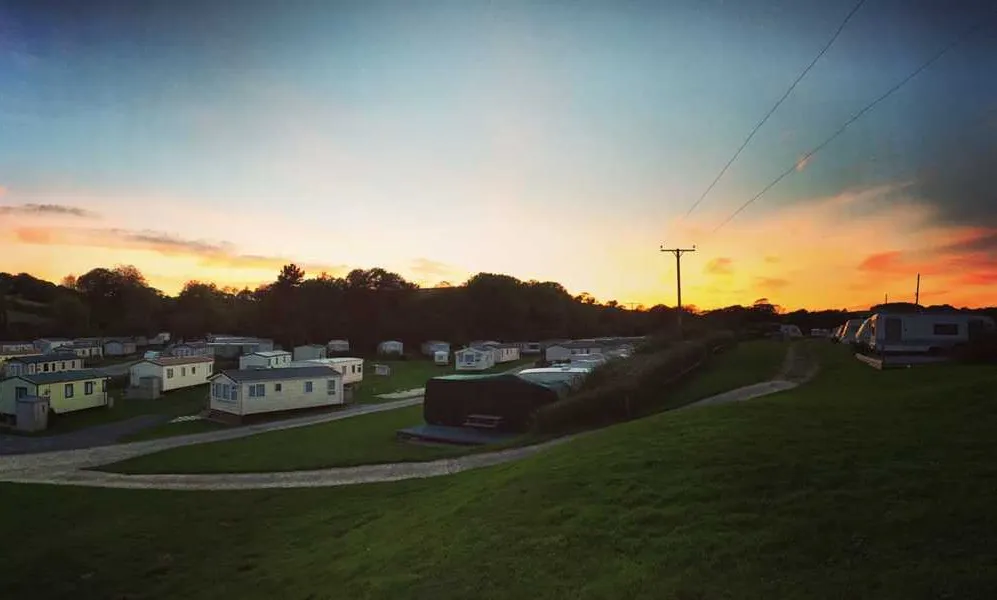 alston-farm-campsite-kingsbridge-toovv