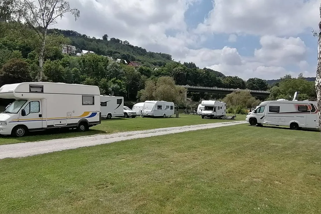 camping-beachclub-fachbach-an-der-lahn-fachbach-crnvc