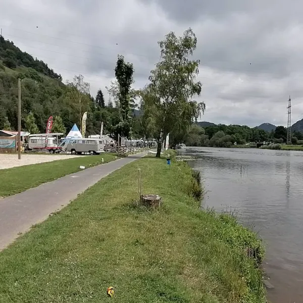 camping-beachclub-fachbach-an-der-lahn-fachbach-toqgo