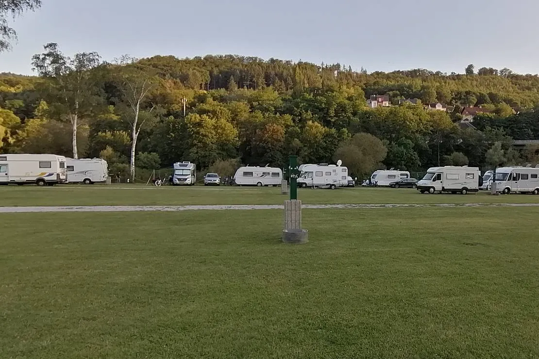 camping-beachclub-fachbach-an-der-lahn-fachbach-z2w9y