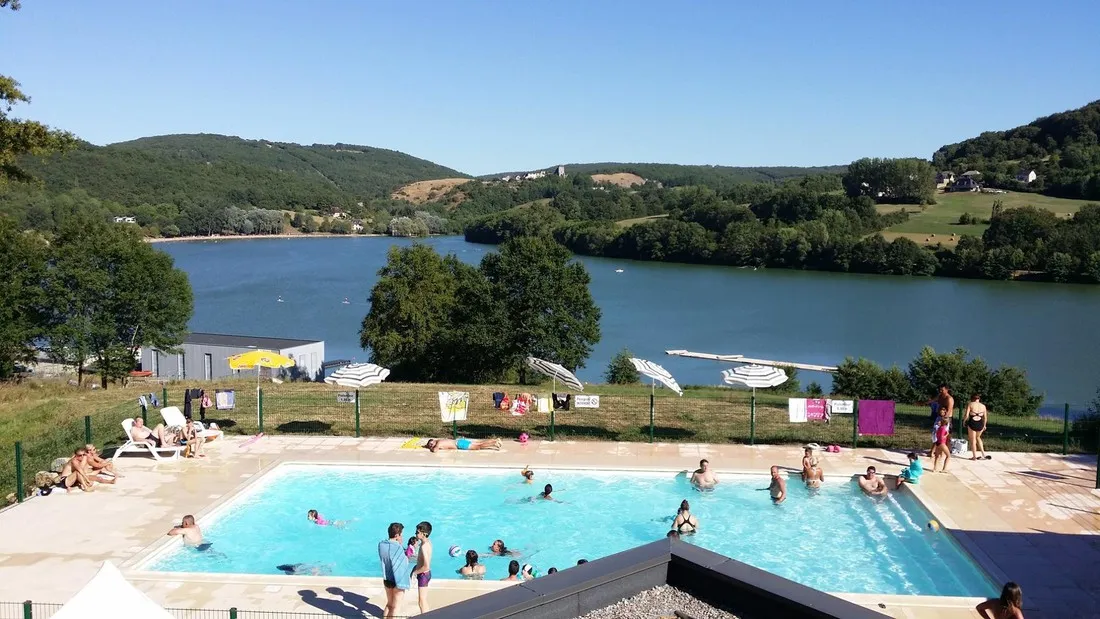 du-lac-du-causse-lissac-sur-couze-correze-esx3d