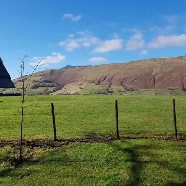 near-howe-certificated-location-penrith-cqujv