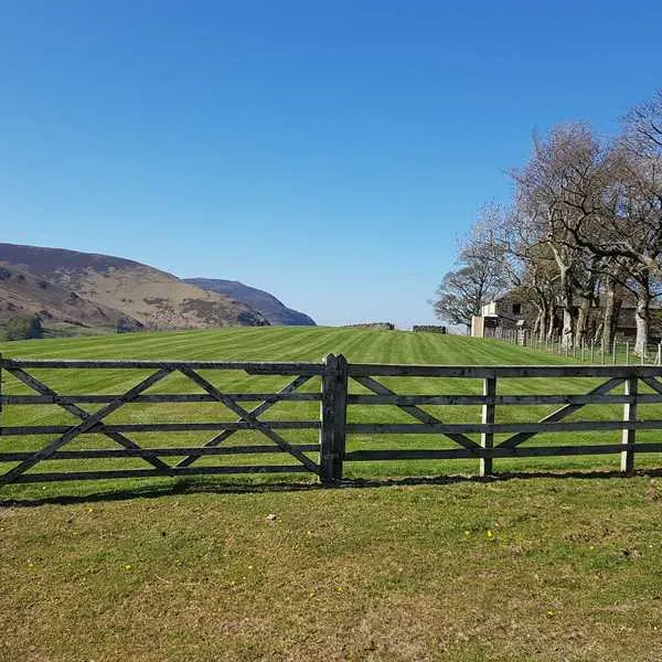 near-howe-certificated-location-penrith-emn7c
