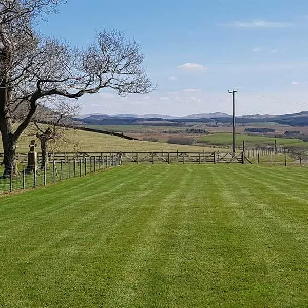 near-howe-certificated-location-penrith-sztfx