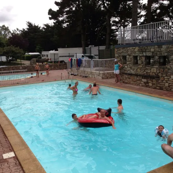 le-port-dauray-les-pommiers-auray-tu36h