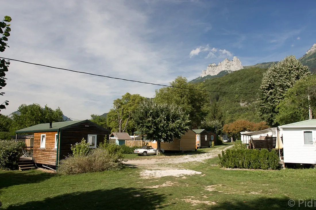 la-chapelle-st-claude-talloires-haute-savoie-reqra