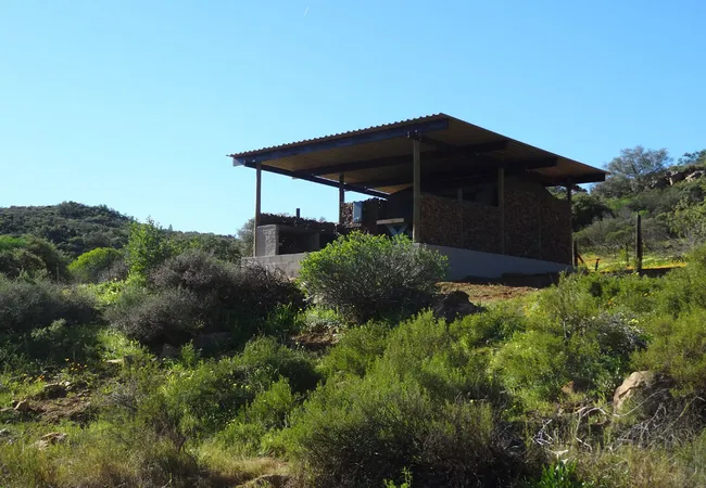 lylius-glamping-krieberg-farm-clanwilliam-pf5fl