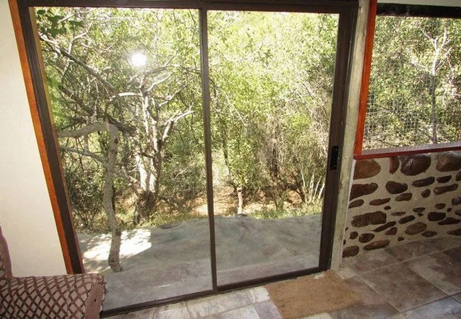 amanzimlotzi-riverside-bush-camp-hoedspruit-rw6gs