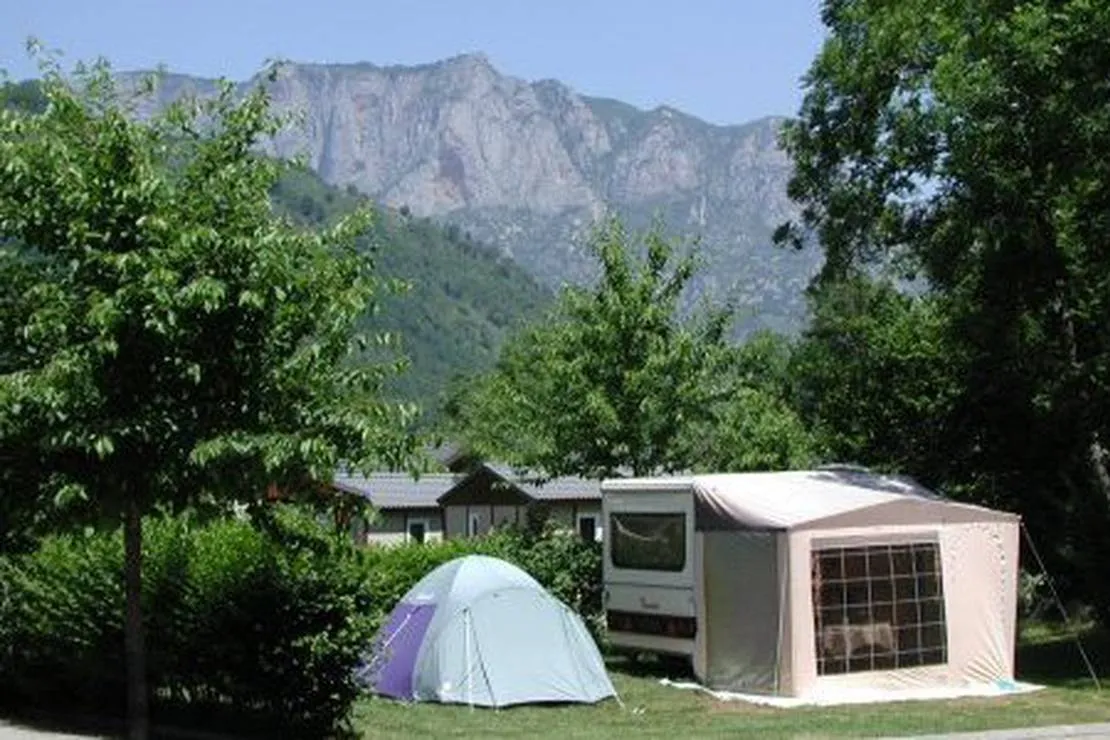 camping-le-pas-de-lours-aston-qizoo