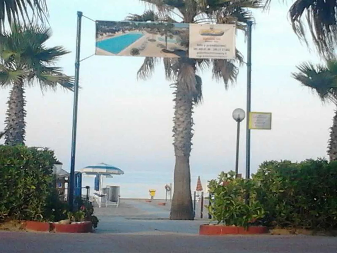 golden-beach-giulianova-c1xjp