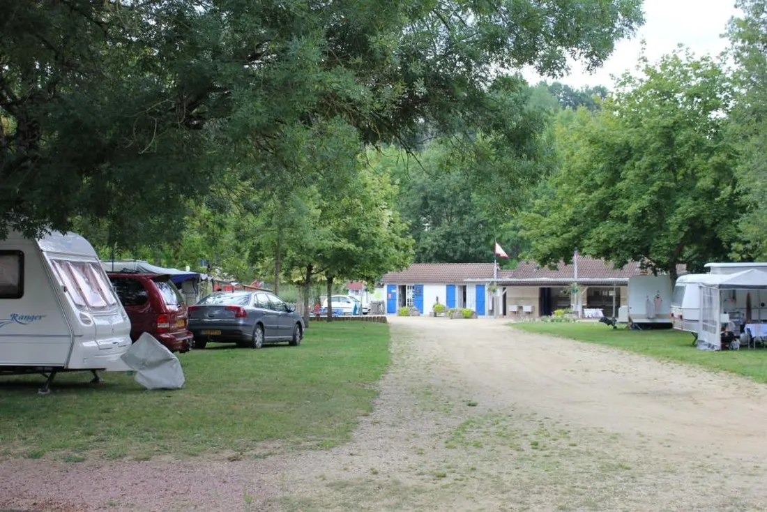 municipal-les-gregraveves-aixe-sur-vienne-haute-vienne-oqgbo
