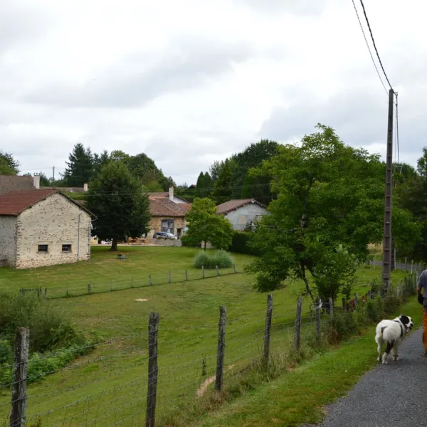 hondencamping-la-soupeze-dournazac-dordogne-fnnwq