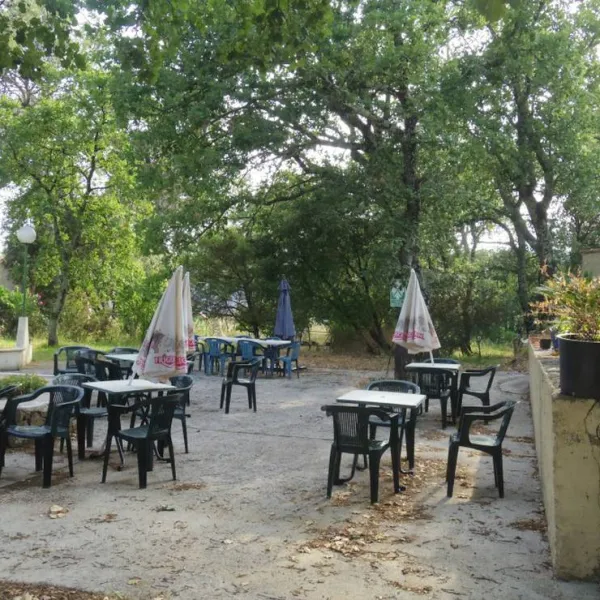 camping-les-bruyeres-le-luc-vexaj
