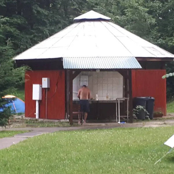 hollostetoi-hegyi-camping-bukkszentkereszt-hollosteto-5fpfc
