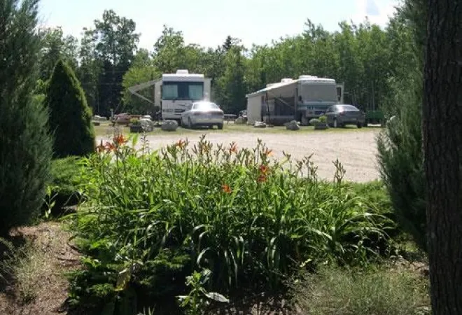bar-harbor-camping-resorts-patten-pond-ellsworth-pp5l4