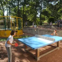 camping-hurongues-pomeys-nlzcg