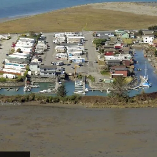 johnnys-marina-rv-park-eureka-e8f5d