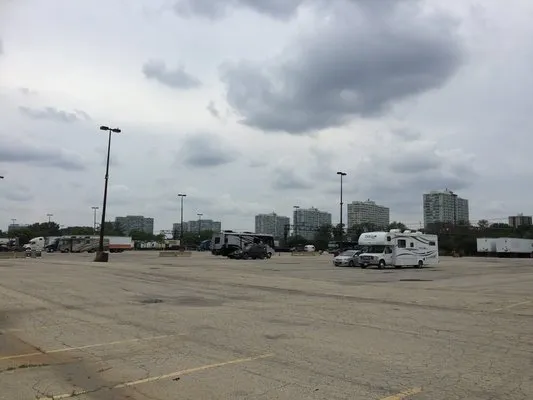 mccormick-place-lot-b-chicago-lqswp