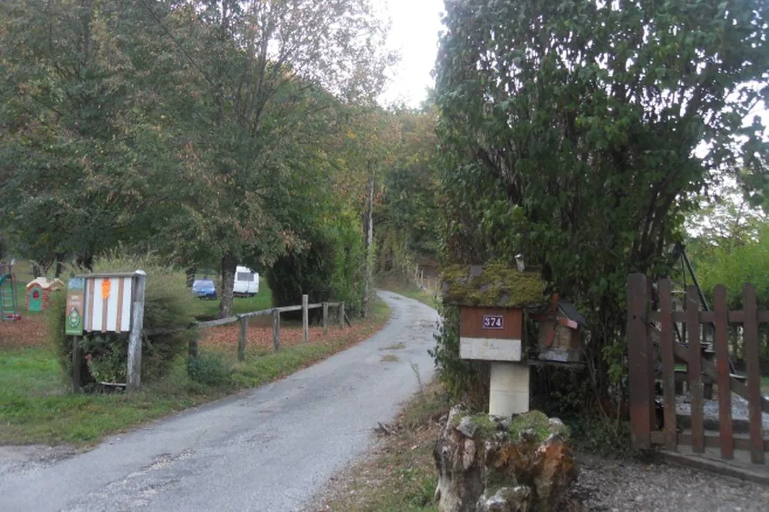 camping-la-londagne-marie-therese-et-rene-jeantet-st-beron-3tzlo