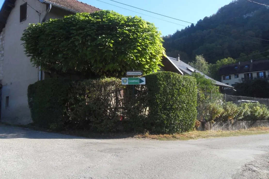 camping-la-londagne-marie-therese-et-rene-jeantet-st-beron-f5yxb