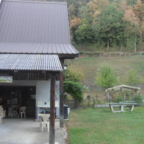 camping-la-londagne-marie-therese-et-rene-jeantet-st-beron-v6hl8