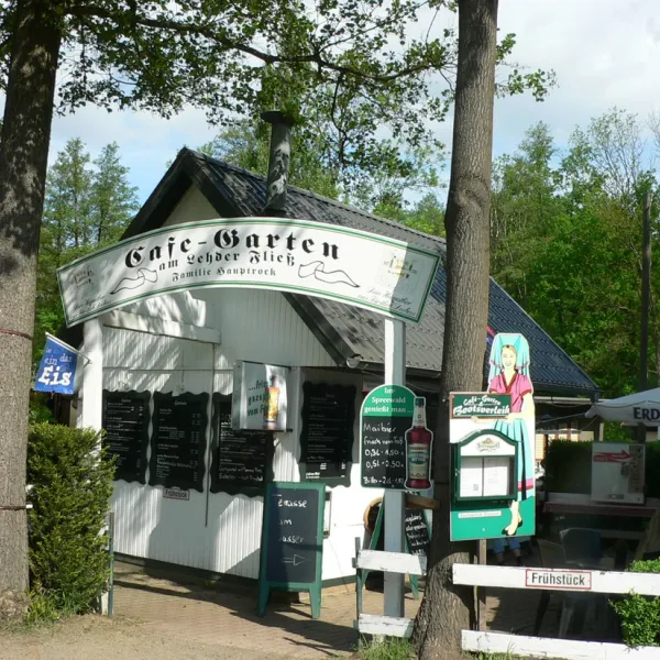 spreewald-am-schlosspark-lubbenau-98mwr