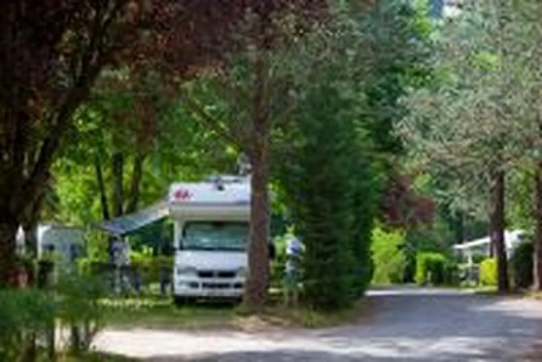marmotel-st-geniez-dolt-aveyron-fipff