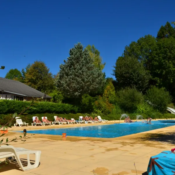 marmotel-st-geniez-dolt-aveyron-vqu33