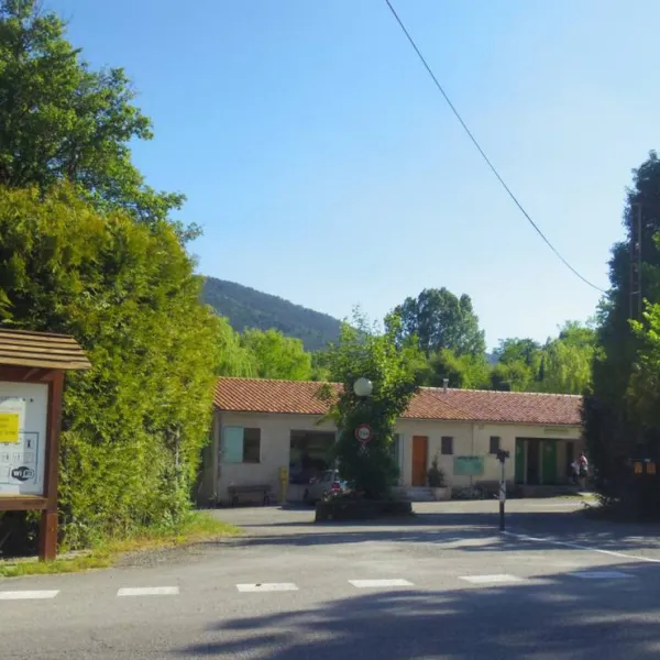 camping-municipal-le-grand-canyon-la-palud-sur-verdon-fxjxa