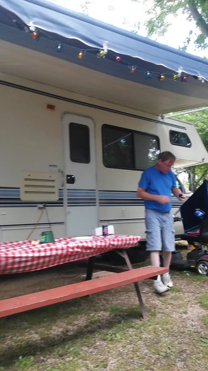 palace-campground-galena-l35ss