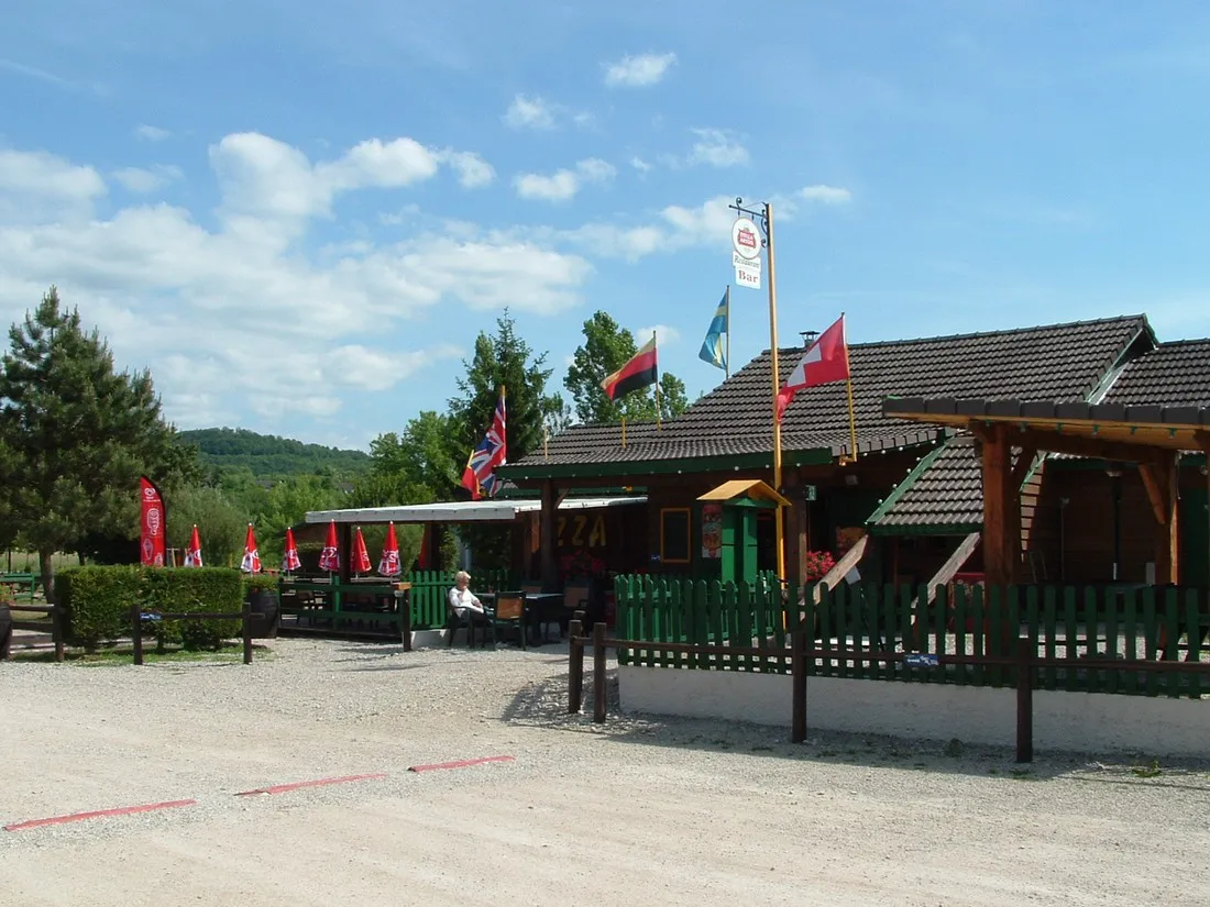 le-bivouac-pont-du-navoy-jura-kg8em