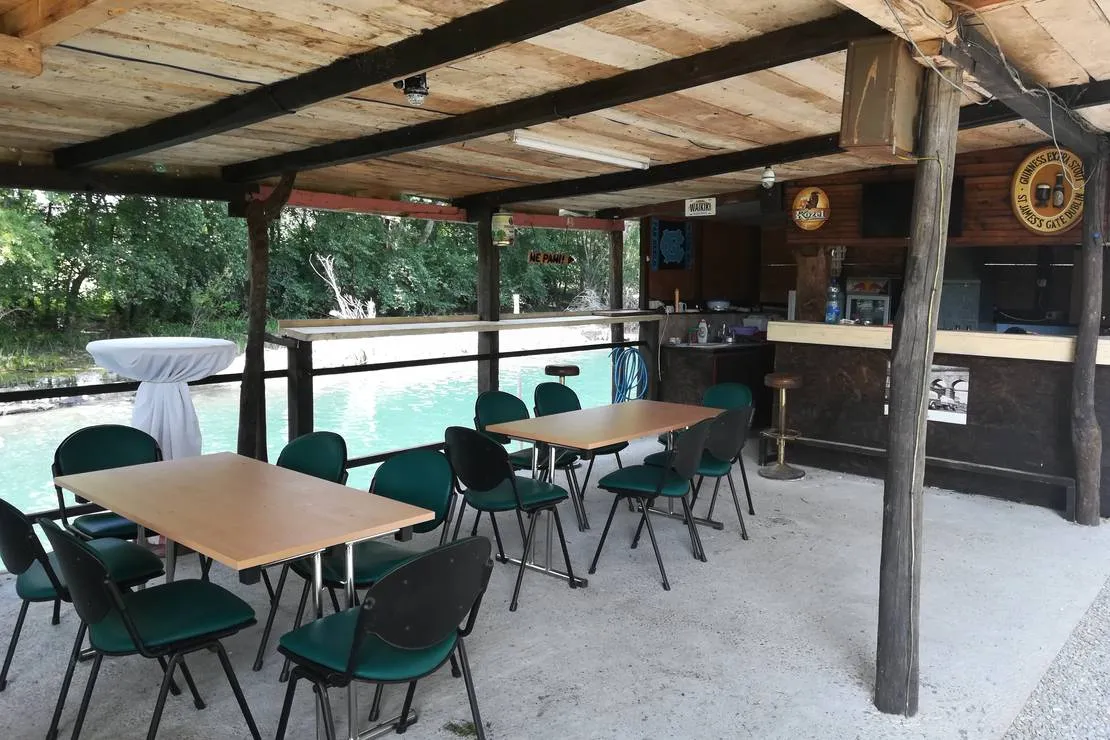 auto-camp-river-plavnica-podgorica-mx5ox