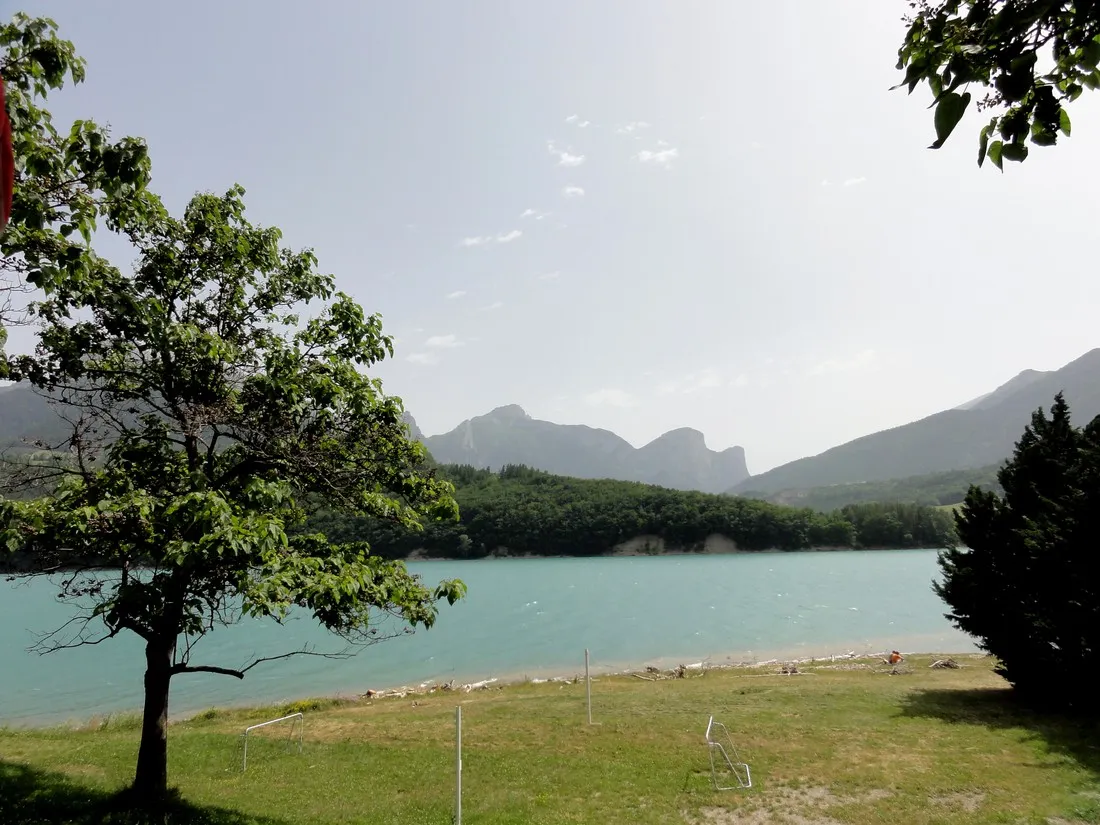 lac-du-sautet-corps-igjwf