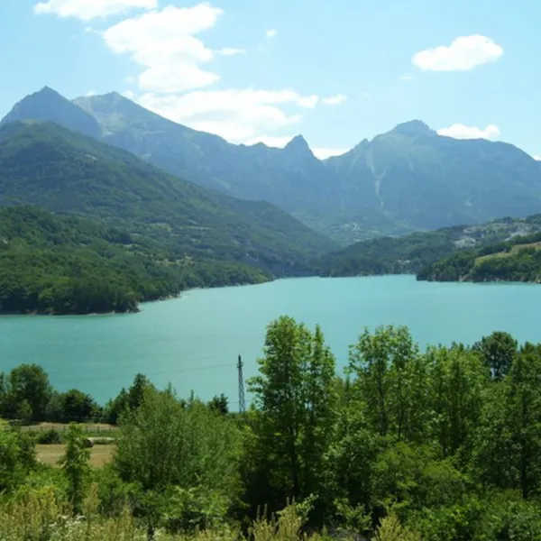 lac-du-sautet-corps-m1hnz