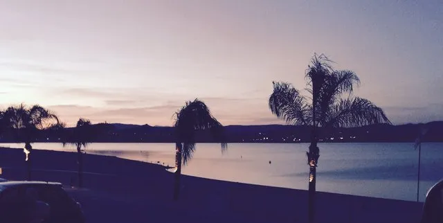 crane-lakeside-park-resort-lake-elsinore-foyfo