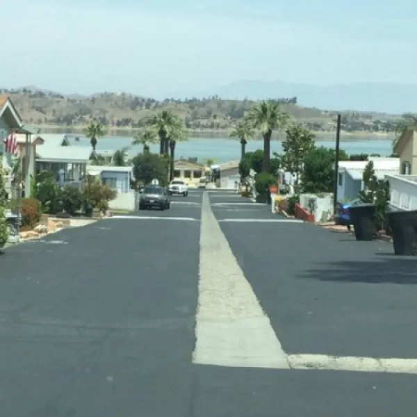 crane-lakeside-park-resort-lake-elsinore-gczri