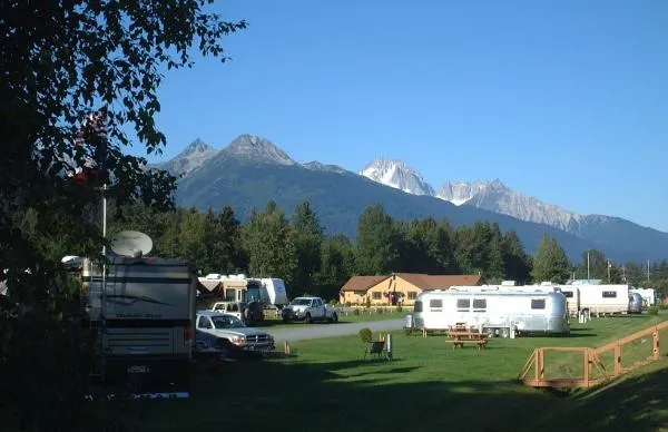 haines-hitch-up-rv-park-haines-xmxln