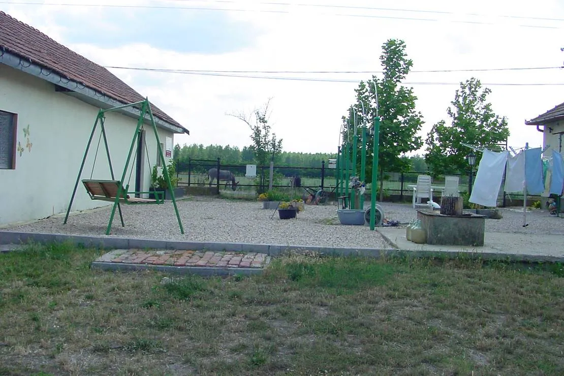 hongarije-poesta-mini-camping-tiszakecske-nxjc4