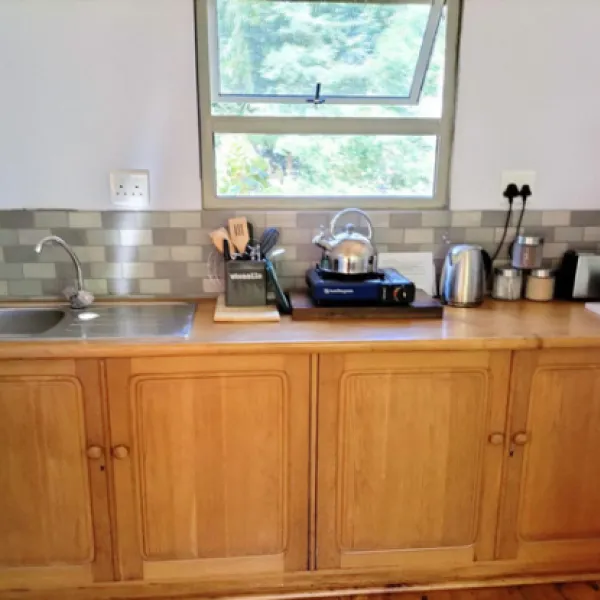 the-well-glamping-tent-dirkie-uys-street-franschhoek-ztjq6