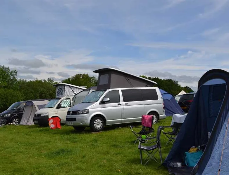 gypsy-castle-camping-hay-on-wye-f4br4