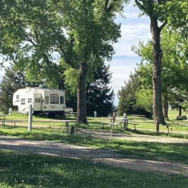 cottonwood-grove-rv-campground-hesston-5l6rc