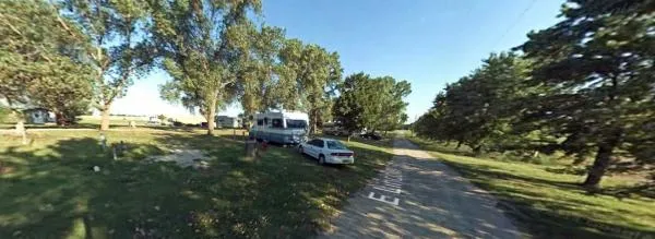 cottonwood-grove-rv-campground-hesston-u1j9u