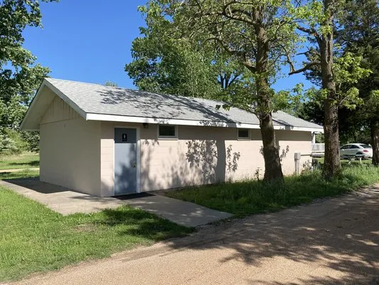 cottonwood-grove-rv-campground-hesston-ubxw9