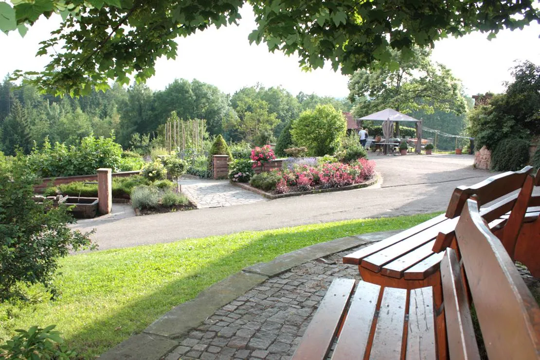 schlosshof-camping-am-bauernhof-elzach-irqkr