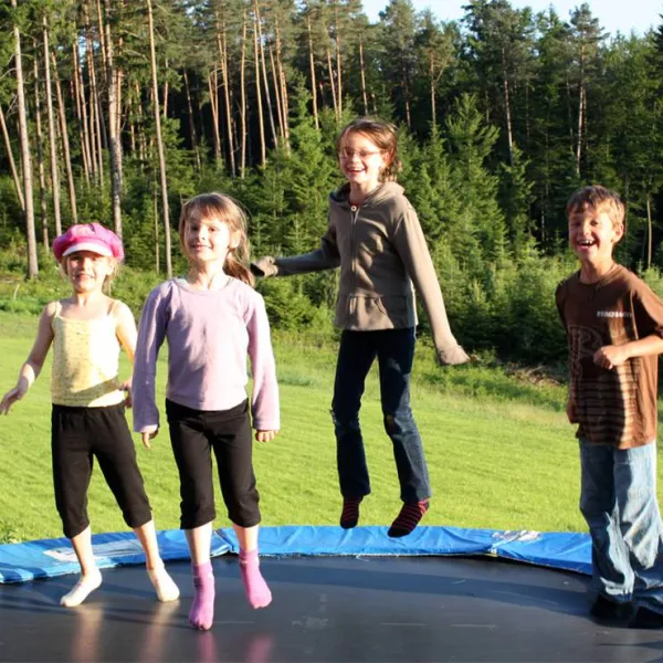 schlosshof-camping-am-bauernhof-elzach-xucfg