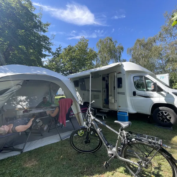 camping-la-venise-de-louest-la-ferte-bernard-wkts4