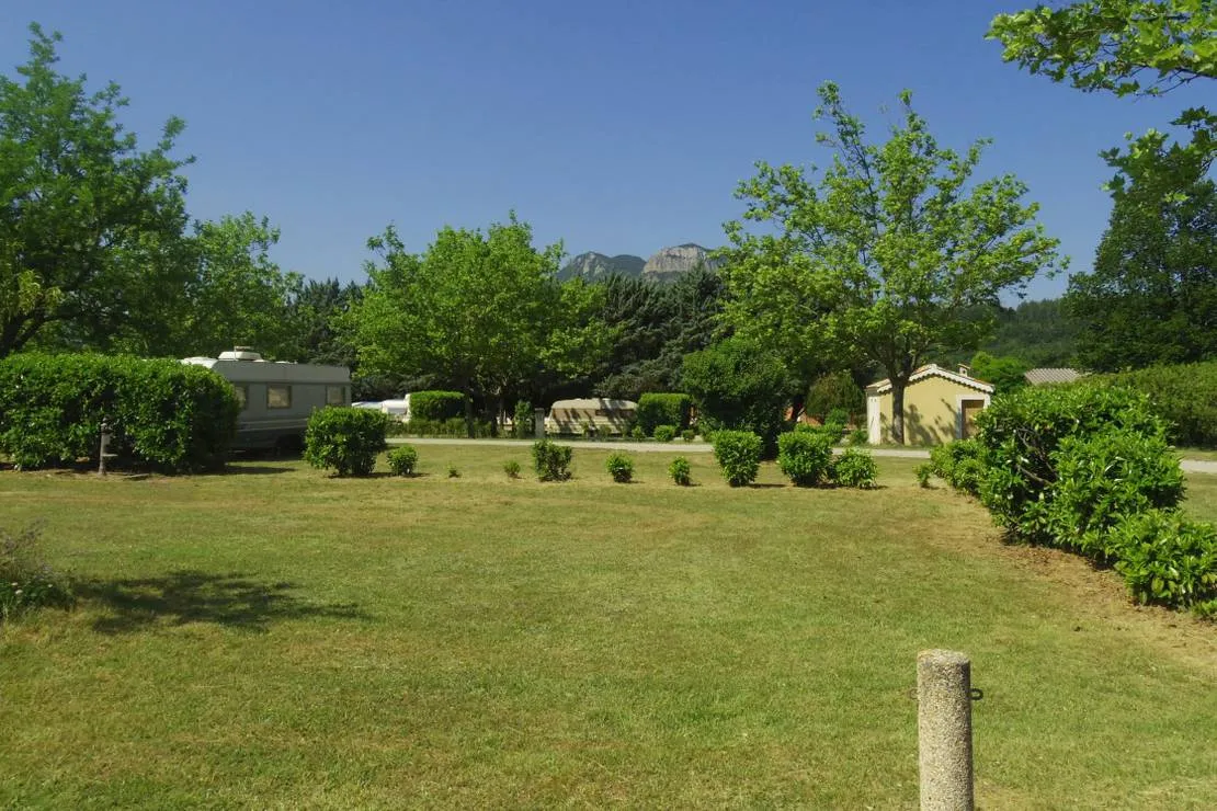 camping-les-cigales-saint-genis-b5tsh